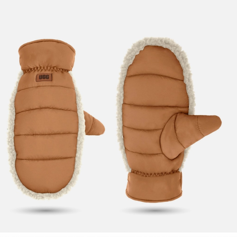 NWT UGG Women's AW Uggfluff Mitten Cozy and Stylish Winter Small Medium - Picture 9 of 10